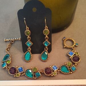 Elegant Gold and Multicolor Jewelry Set